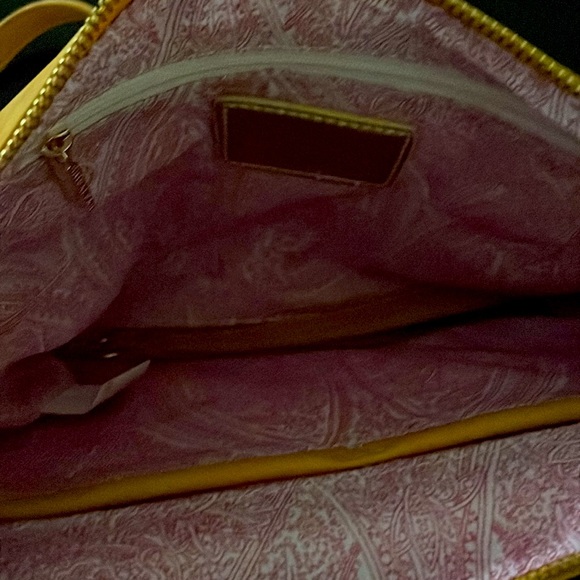 Purse - Picture 3 of 3